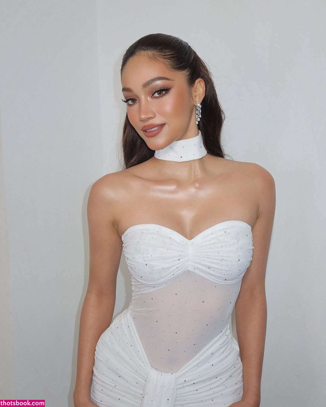 Vanessa Wenk Photo #45