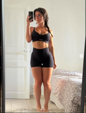 Wonder Miz Photo #18