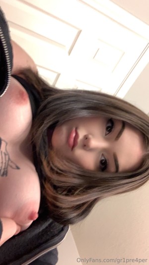 Gr1pre4per Photo #17