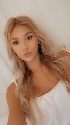 Kaitlyn Carothers Photo #12