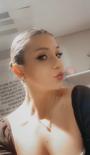 Kaitlyn Carothers Photo #23