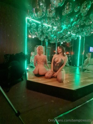 temptresstii Photo #2