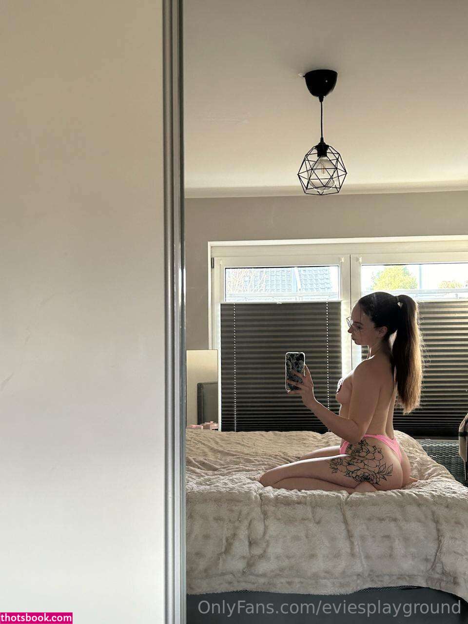 eviesplayground Photo #10