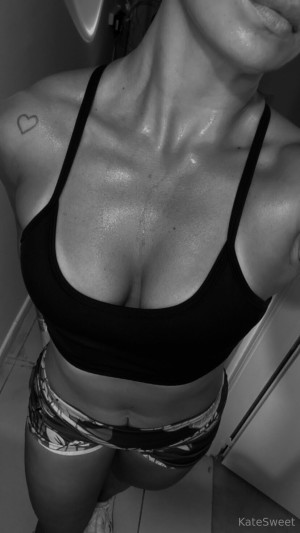 katesweet22 Photo #5