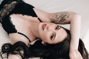 Aline Curti Photo #1