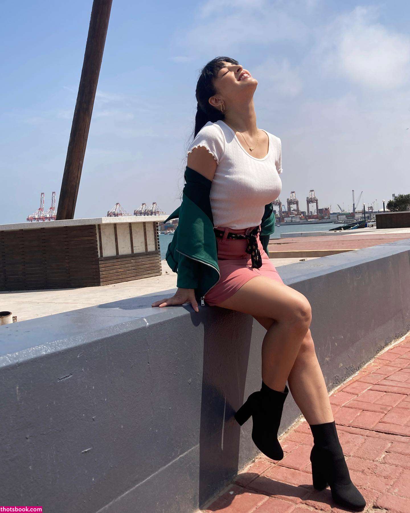 Andrea Luna Photo #31