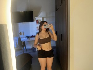 Kim Estrada Photo #5