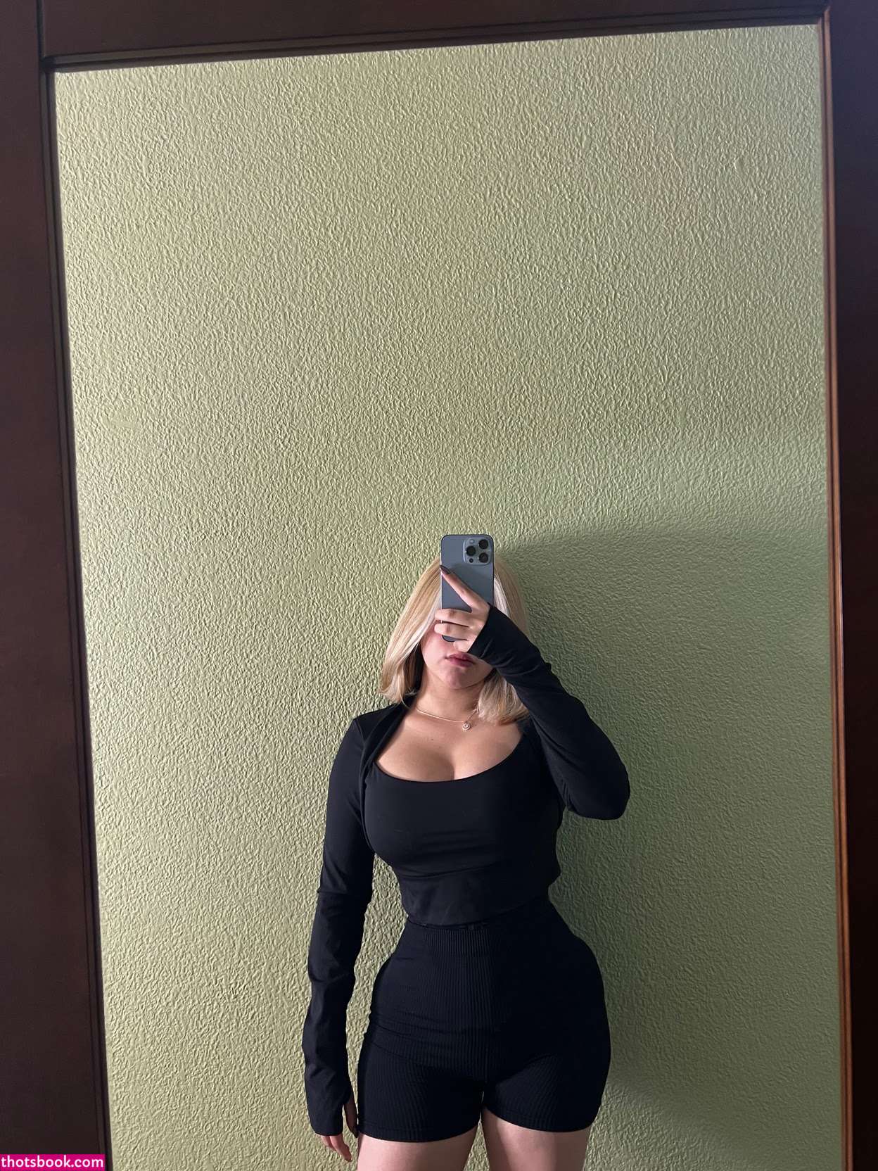 Kim Estrada Photo #8