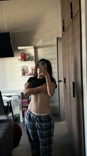 Kim Estrada Photo #22