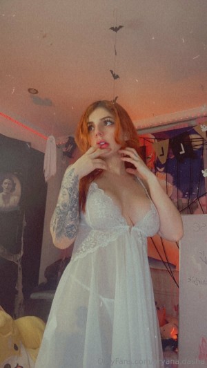 Little Ary Photo #14