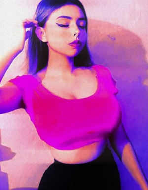 Samanta Oss Photo #32