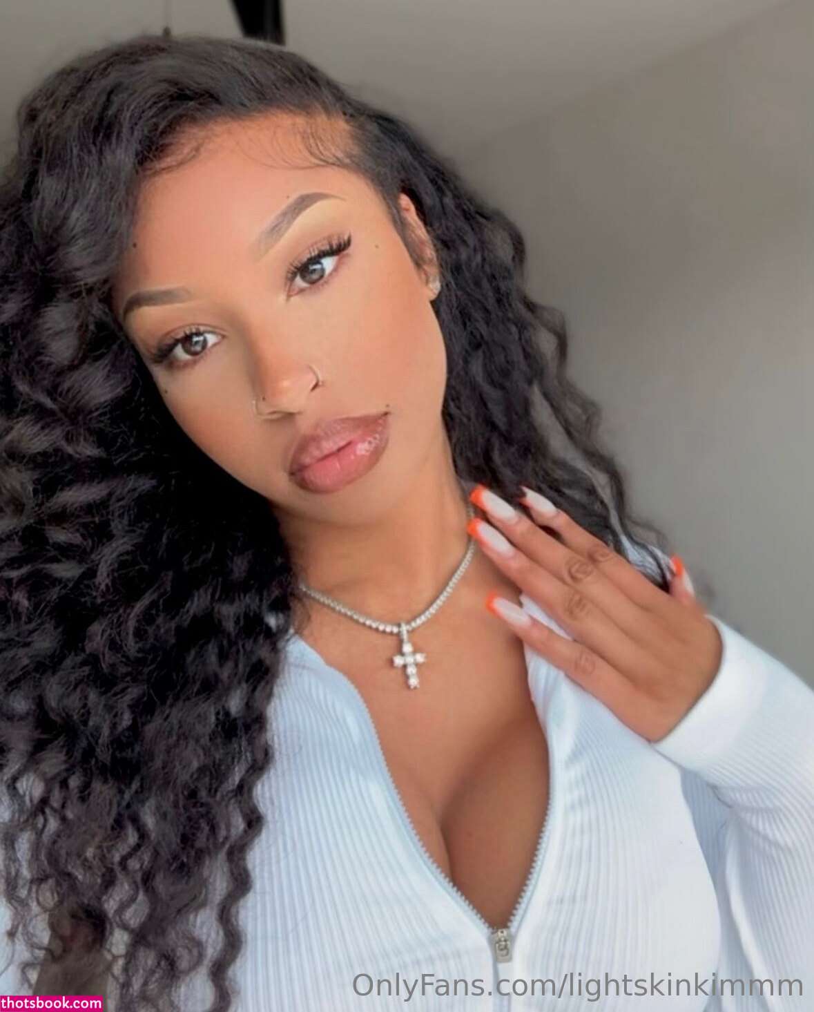 lightskinkimmm Photo #20