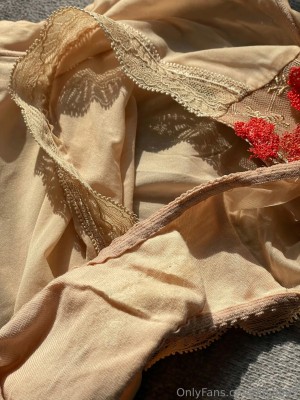 linviaslair Photo #8