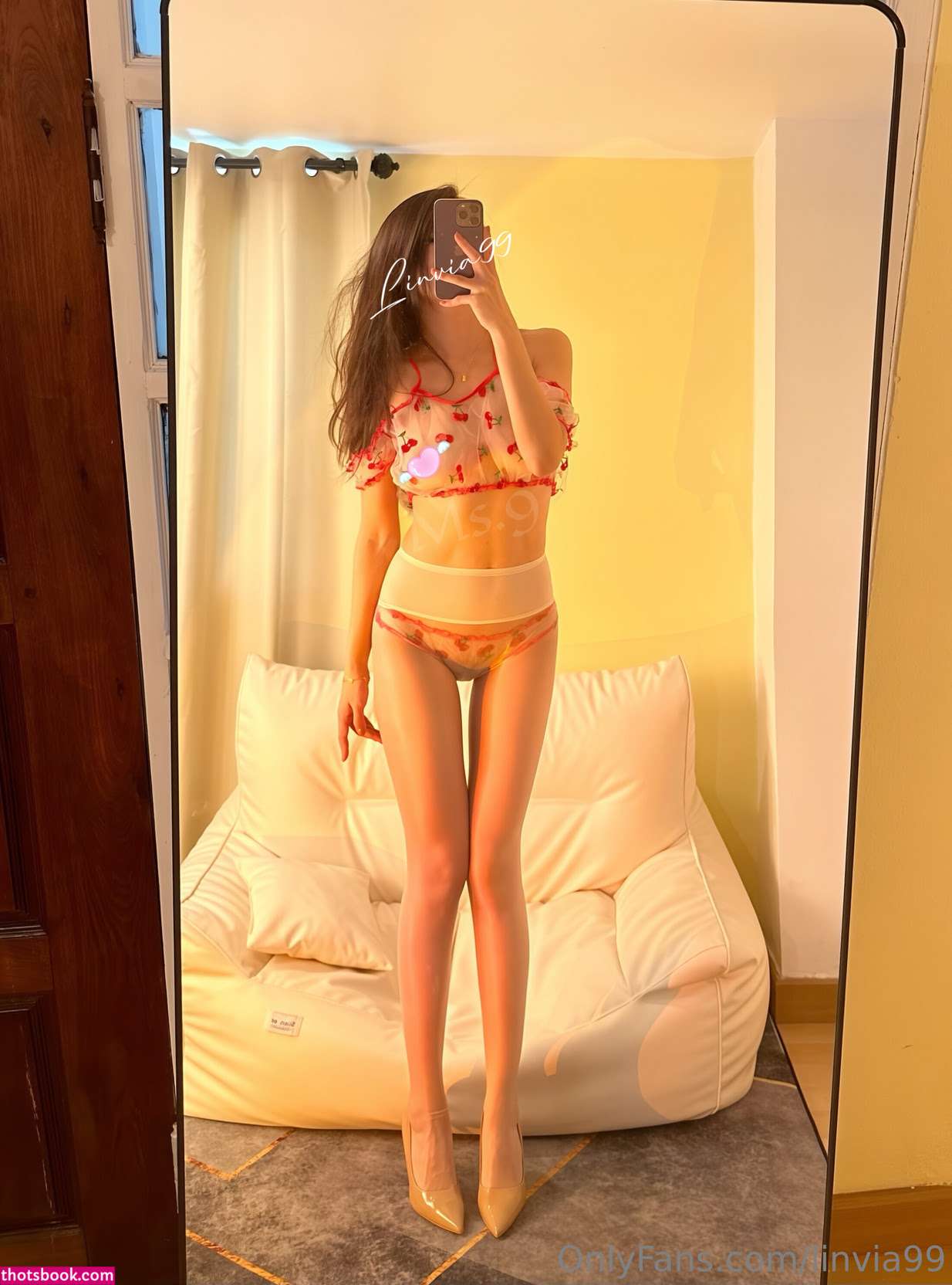 linviaslair Photo #15