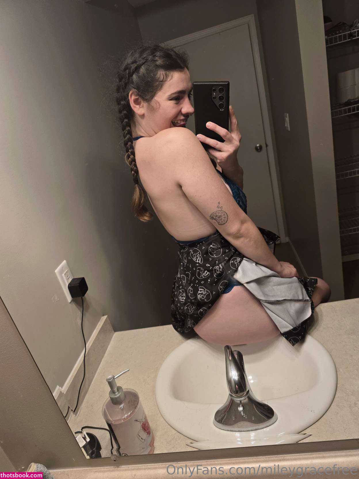 mileygracefree Photo #13