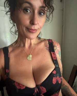 Amelia Linda Post #1