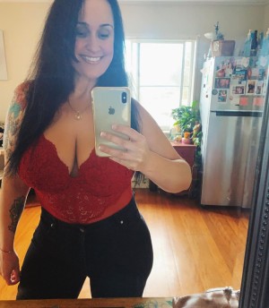 Amelia Linda Photo #21