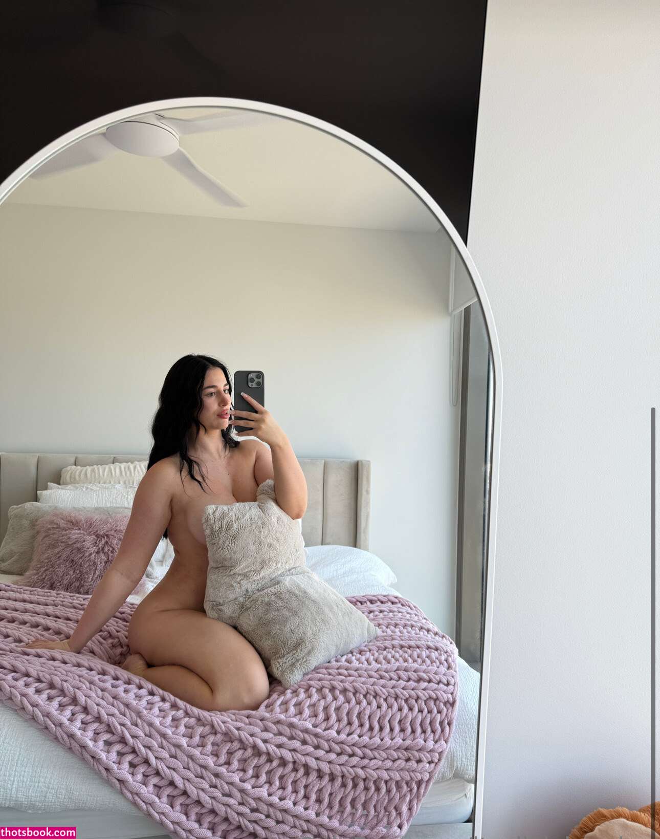 Izzy Davis Photo #138