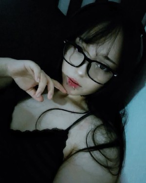 myminimoonie Photo #10