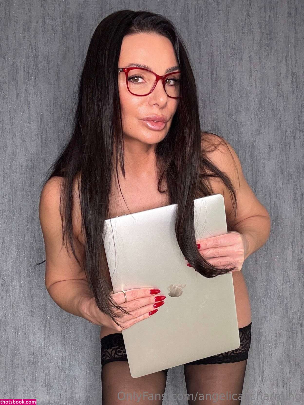 Angelica Charming Photo #17