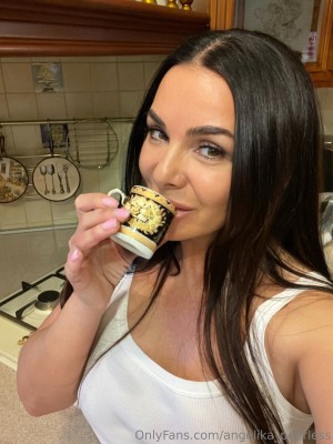 Angelica Charming Photo #22