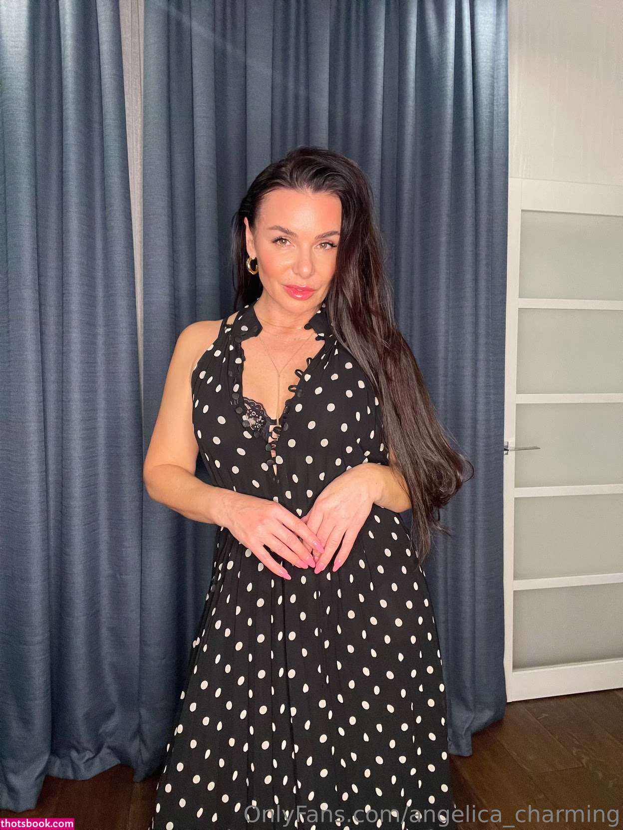 Angelica Charming Photo #28