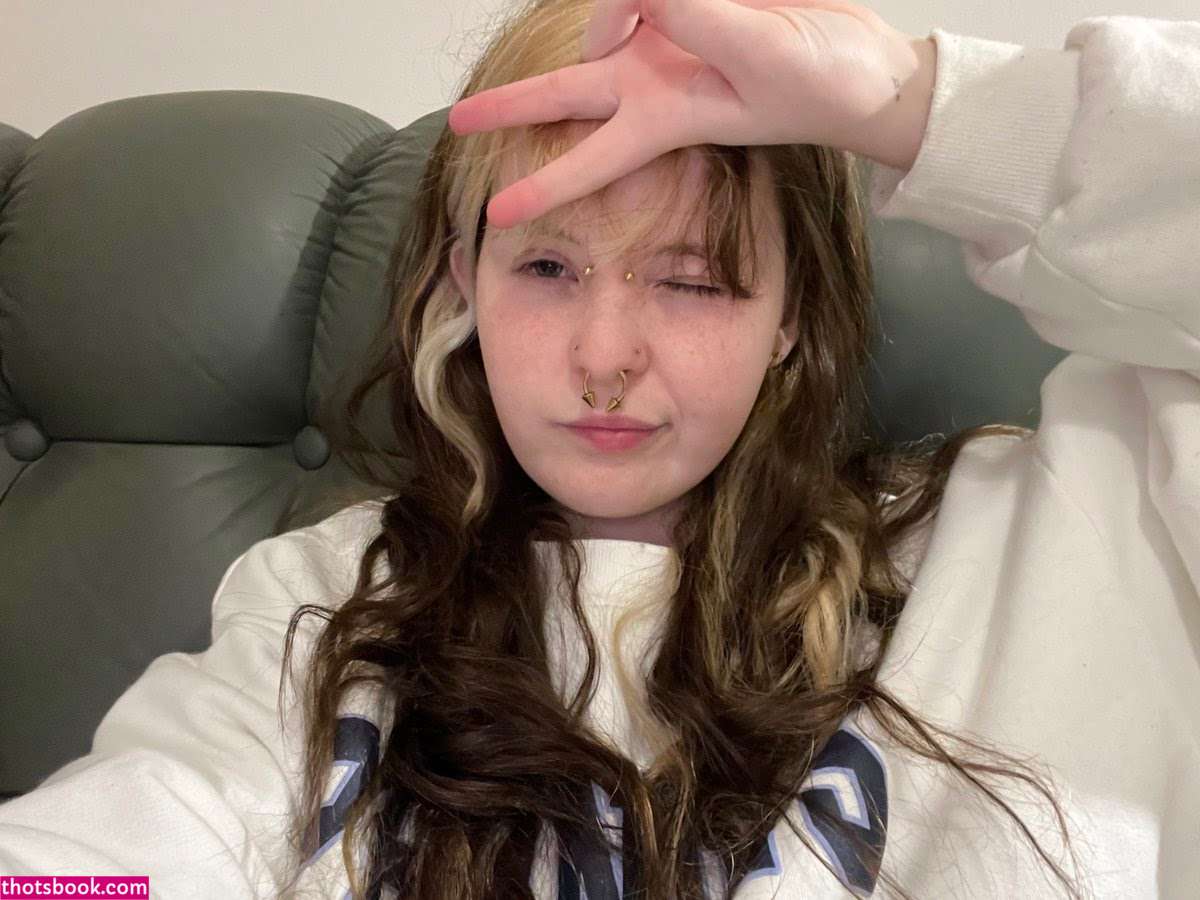 bunnieb0nes Photo #7