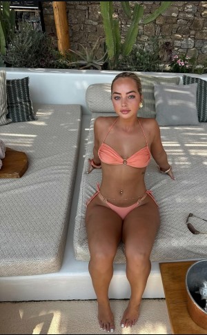 Ella Wilkins Photo #26