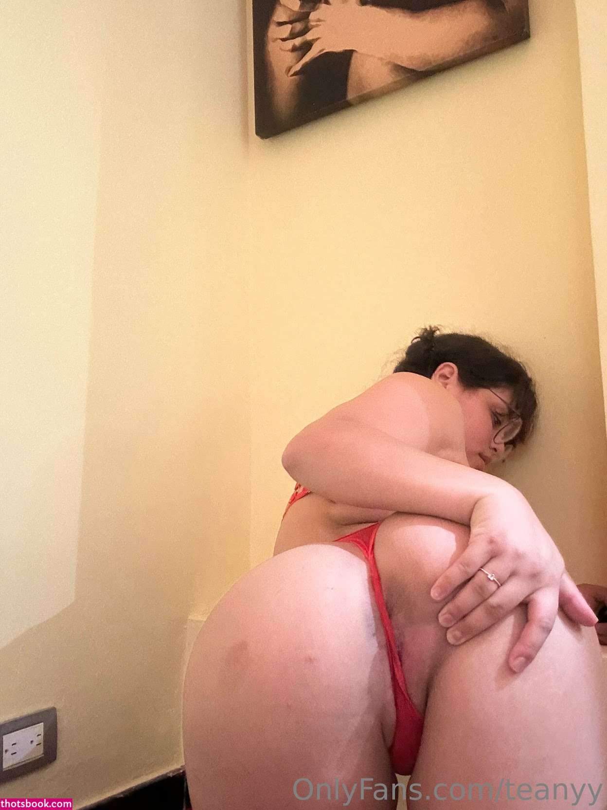 Estefany Marquez Photo #8