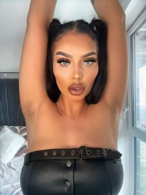 Hennydiamonds Photo #34