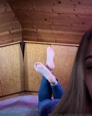 Julinaa May Photo #27