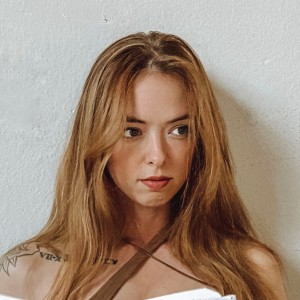 Alyssa Loxart Photo #5