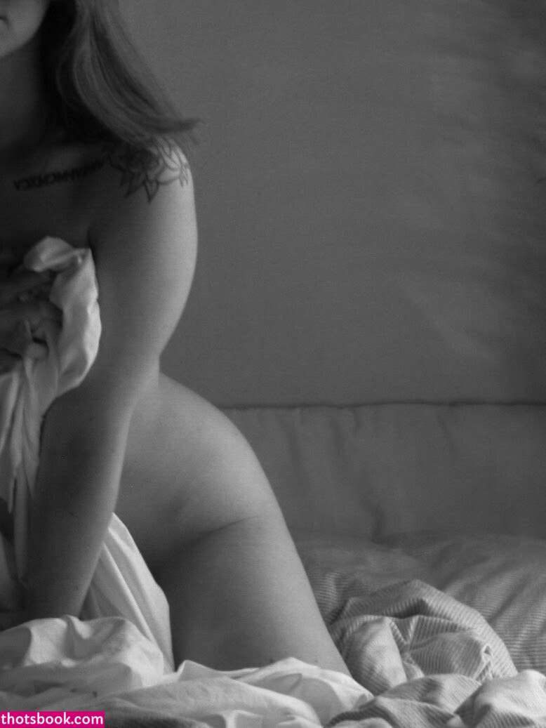 Alyssa Loxart Photo #30