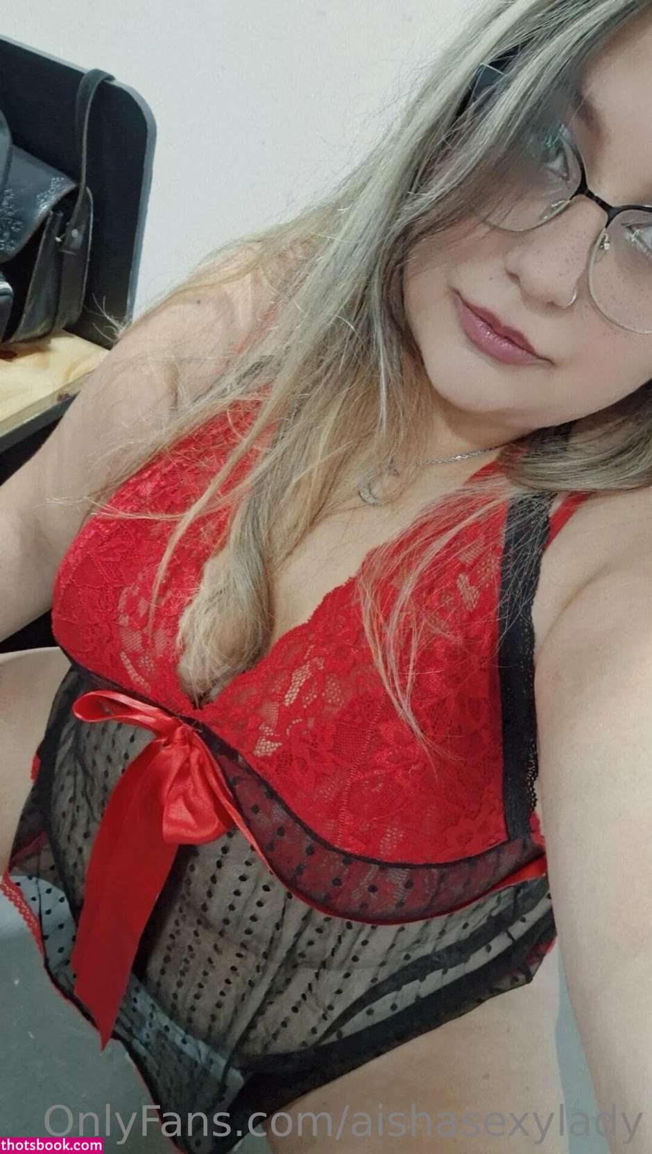 aishasexylady Photo #15