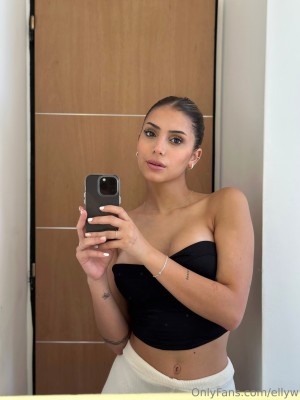 ellyw Photo #19