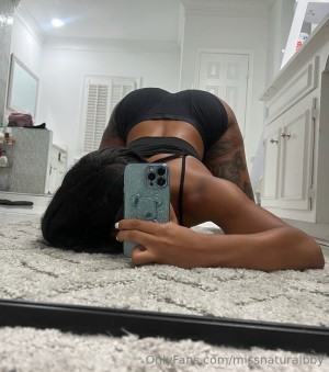 missnaturalbby Photo #12