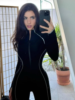 Andrea Botez Photo #72