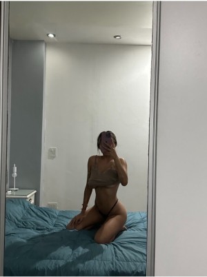 Araceli Salinas Photo #16