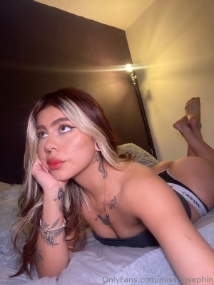 Miss Josephin Photo #15