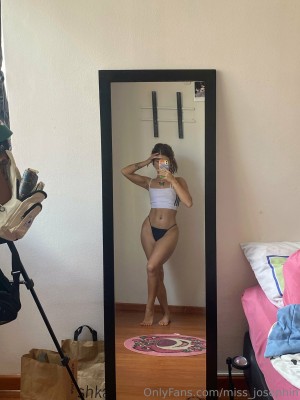 Miss Josephin Photo #22