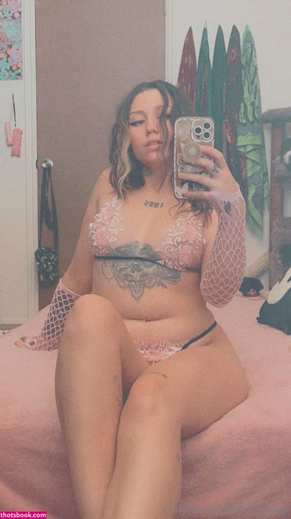 frigginlou Photo #50