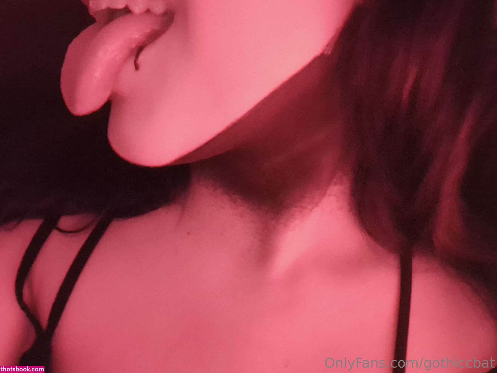 gothiccbat Photo #12