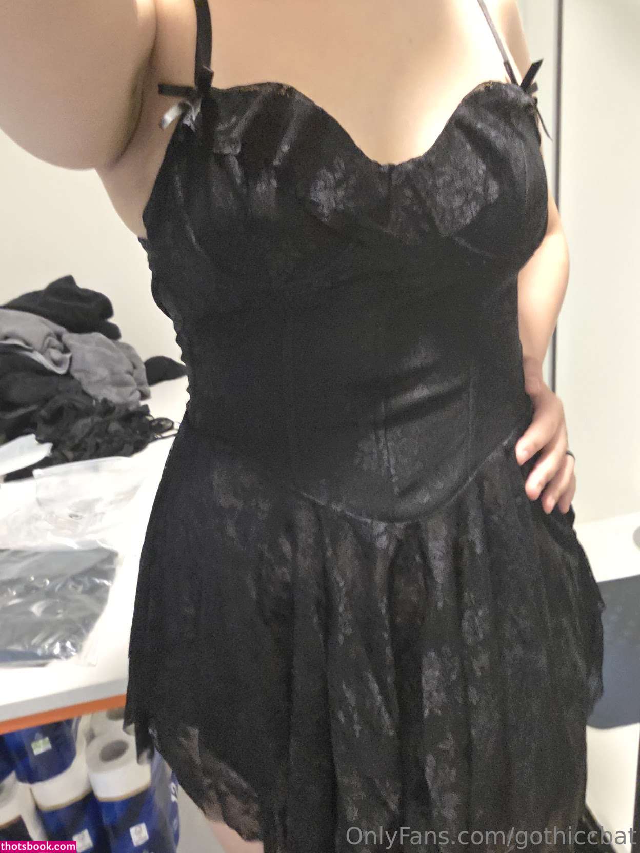 gothiccbat Photo #32