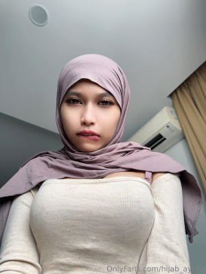 Hijab Aysha Photo #11