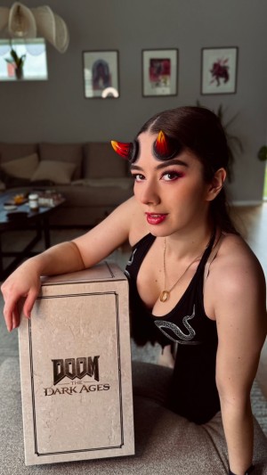 Miss Mikkaa Photo #9