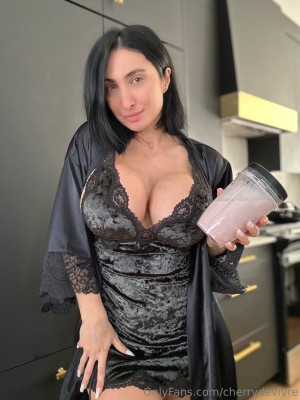 Cherry Devivre Photo #213