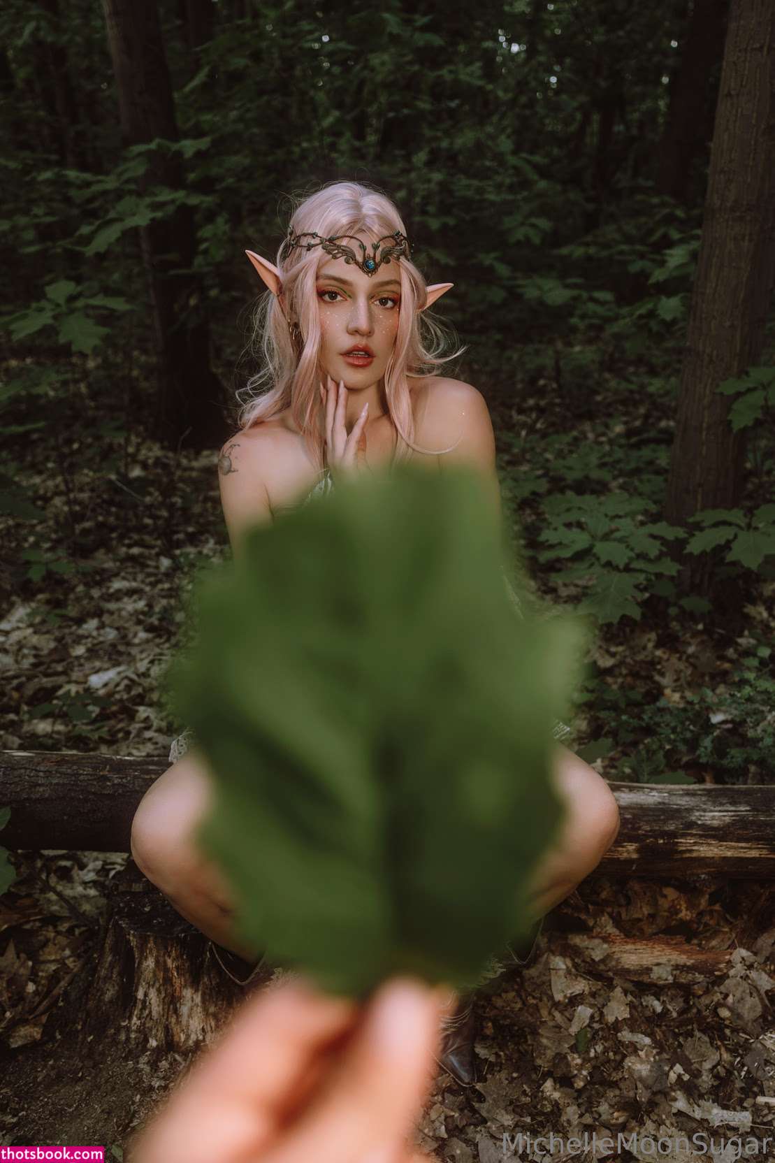 Ellie Land Photo #256