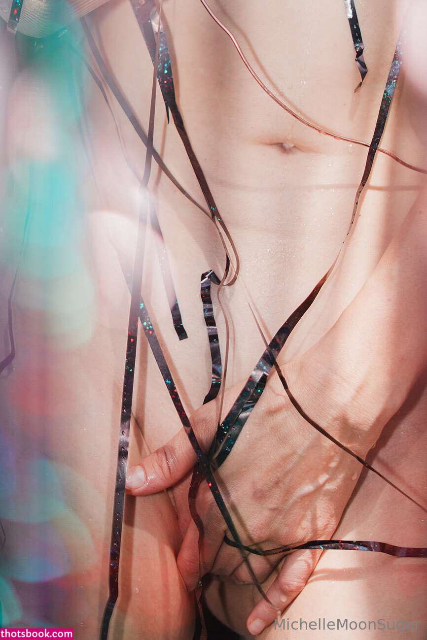 Ellie Land Photo #282