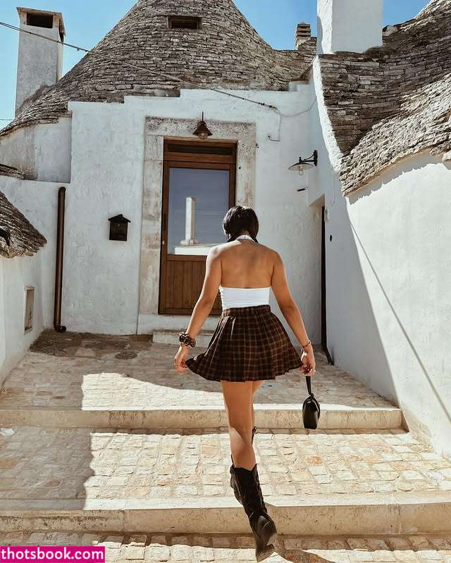 Annamaria Dore Photo #3