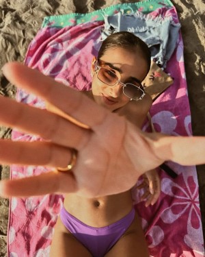 Annamaria Dore Photo #17